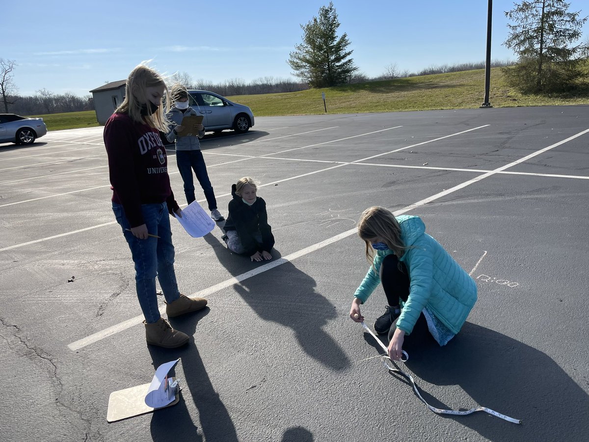 kkdeckard's tweet photo. Studying how our shadows change with the position of the sun. https://t.co/VK5Epd2Lbf