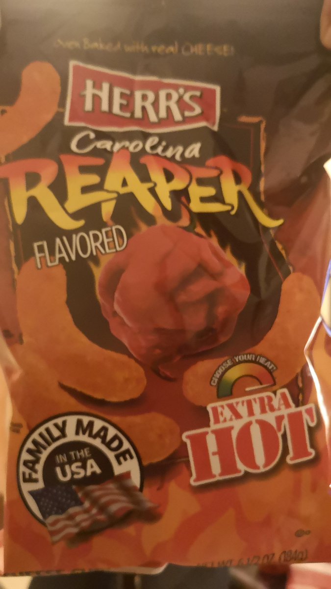 deborah8516's tweet photo. @herrfoods compramos estos en Barcelona y mi novio mexicano dice que no pican tanto como debería un carolina reaper. #herrscarolinareaper #dontspicy #nopican https://t.co/Eoi9dYmpZm