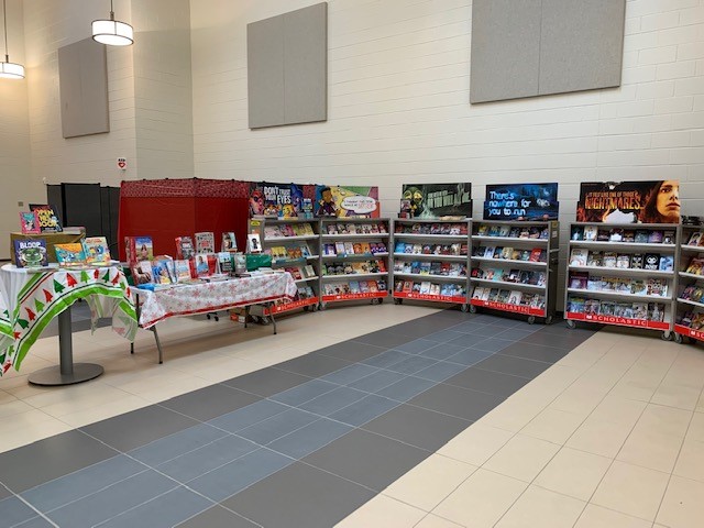 wcsPageMSjc's tweet photo. Book Fair is back in person! Sales begin on Mon. 12/6 &amp; end on 12/8. Family Night is 12/7 5:30-6:30 b4 the band concert. ELA classes will visit the fair at some point during the fair. #WCSLibs #bookfair @Scholastic https://t.co/YHgmojs402