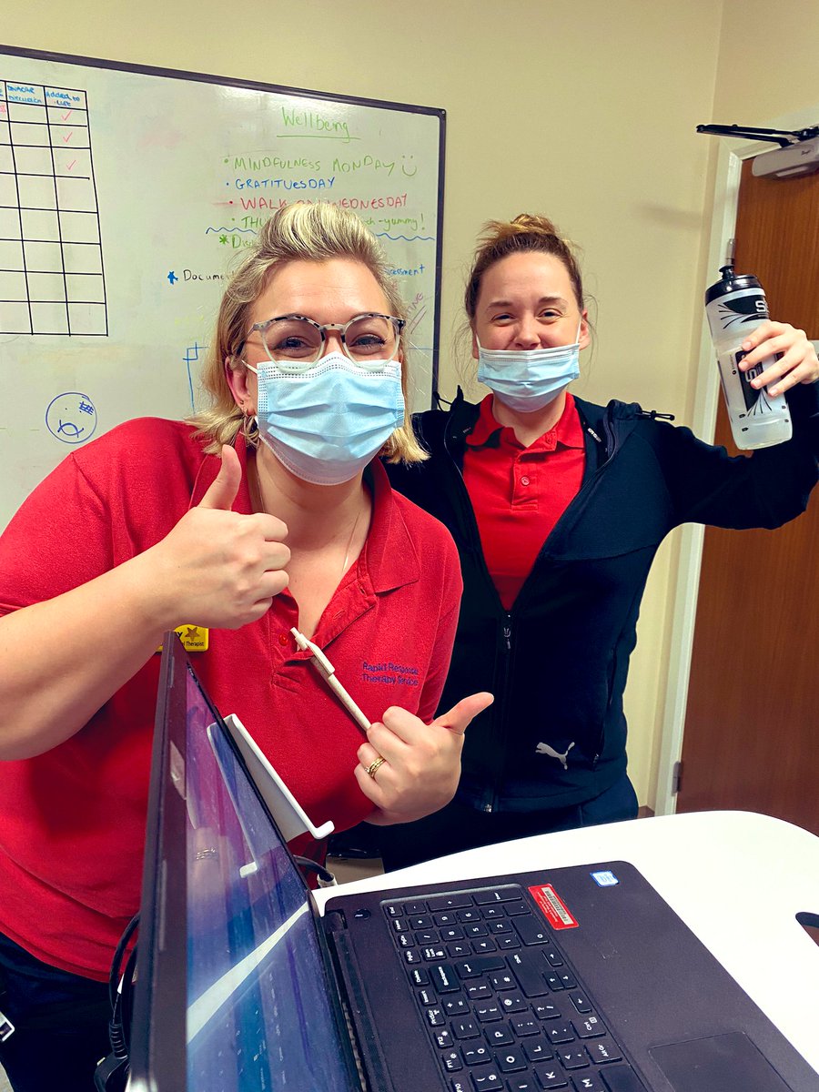 doc_hnaqvi's tweet photo. Ended today with a dose of @SwbhFIT &amp; had to 👏👏 the superhuman ‘strength’ of this dynamic duo @bethany_bate1 @jesshoward23 with the last client of the day!✊🏽💪🏽 got the patient home as well!
#laughaminute #strengthinnumbers @SWB_RRTS #frailtyteamwork #ladiesshowinghowitsdone https://t.co/4YVUBiEo31