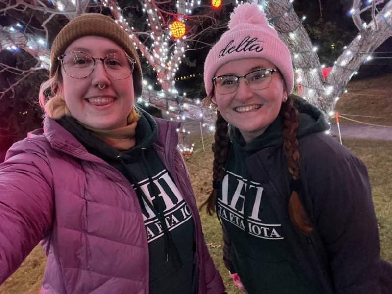 DeltaEtaIota's tweet photo. #friendshipfriday Feat. our 2 Co-Presidents exploring the Nikka Yuko Japanese Gardens! 
💙💚

 #sorority #deltadoes #holidayseason #sororitysisters #yql #lethbridge https://t.co/cwBpWQ7JwD