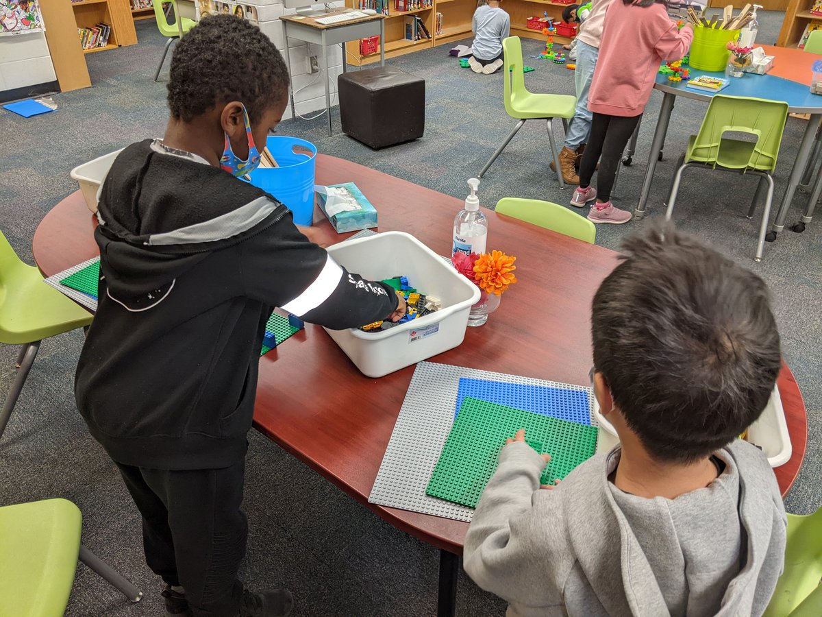 salibhaiAPSLC's tweet photo. APS Little Inventors (makerspace) in action this week @AldergrovePS https://t.co/fQJjmHotoX