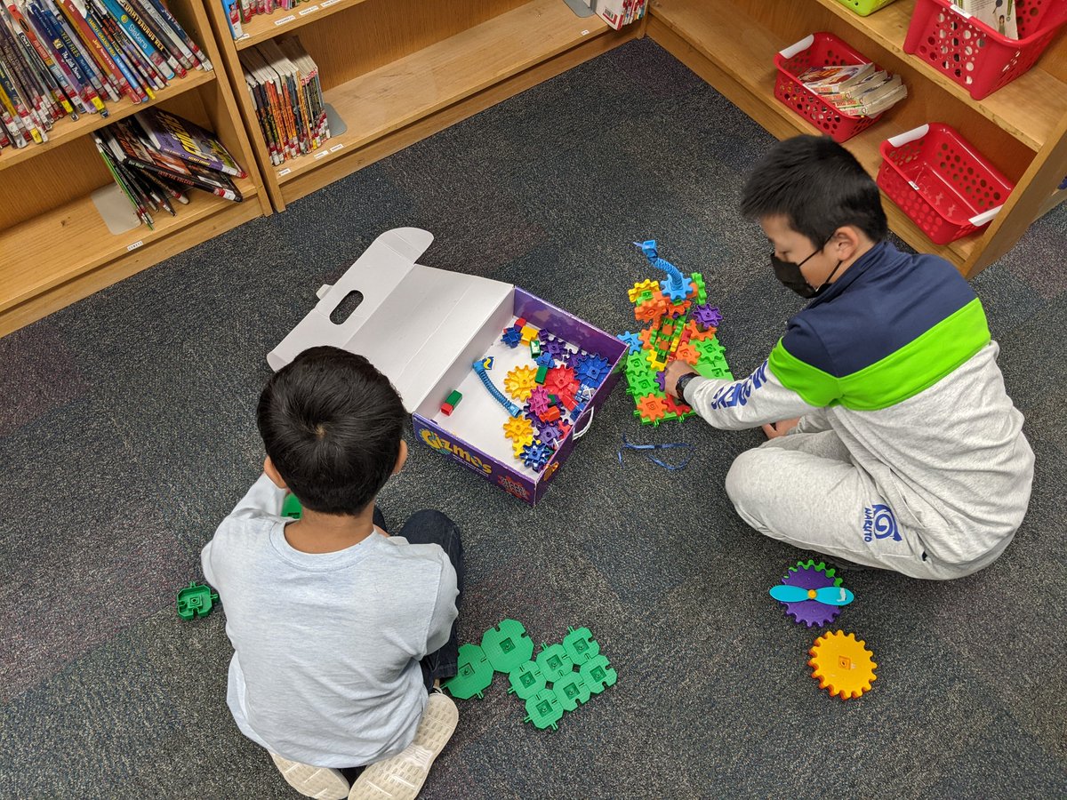 salibhaiAPSLC's tweet photo. APS Little Inventors (makerspace) in action this week @AldergrovePS https://t.co/fQJjmHotoX