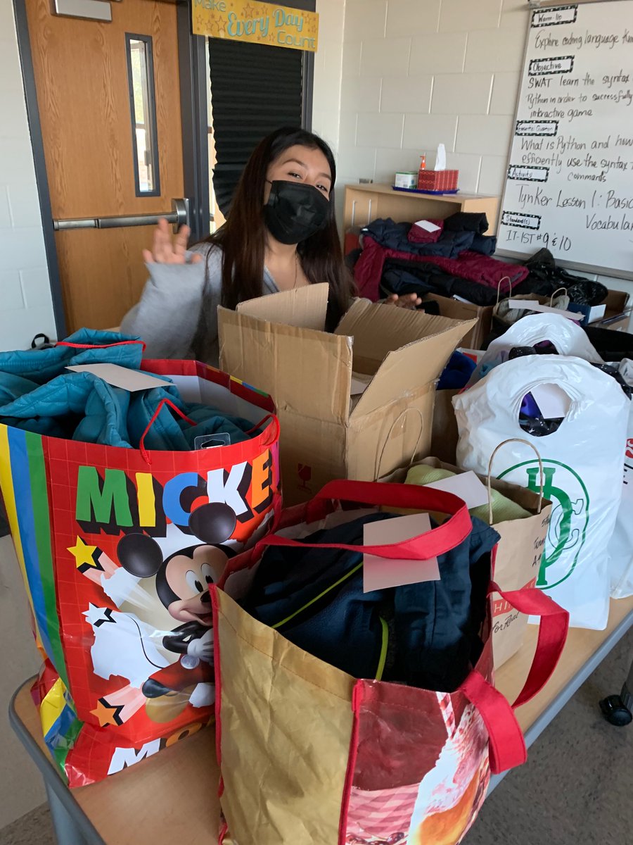 MidtownFBLA's tweet photo. Midtown’s FBLA students held a coat drive during the month of November. Students donated over 90 coats!!! #fbla #gafbla #coy #gafblacoy @thebetsybockman https://t.co/Qr005No0ZN