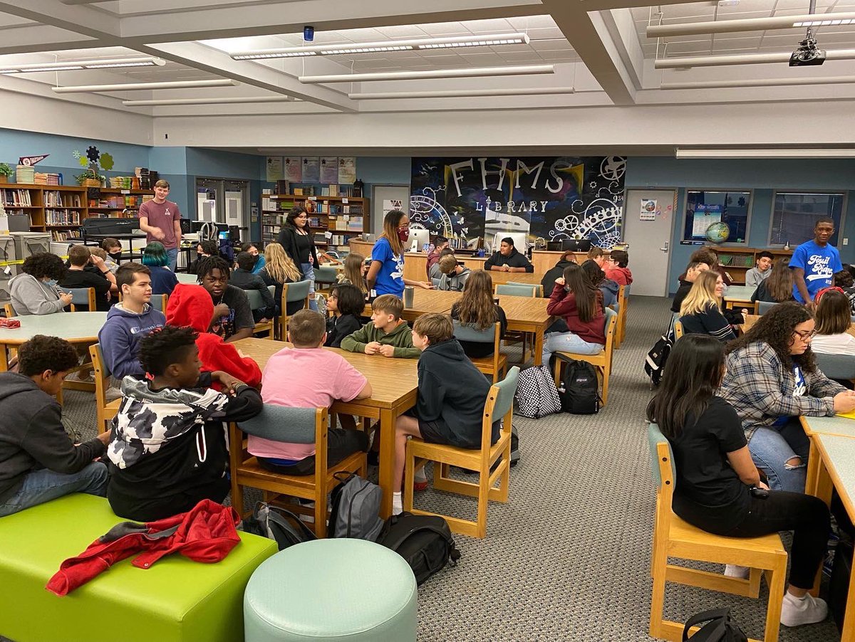 AVID Leaders went to Fossil Hill today to talk to the 8th graders about AVID at Ridge. These scholars are simply amazing….and great role models!!!