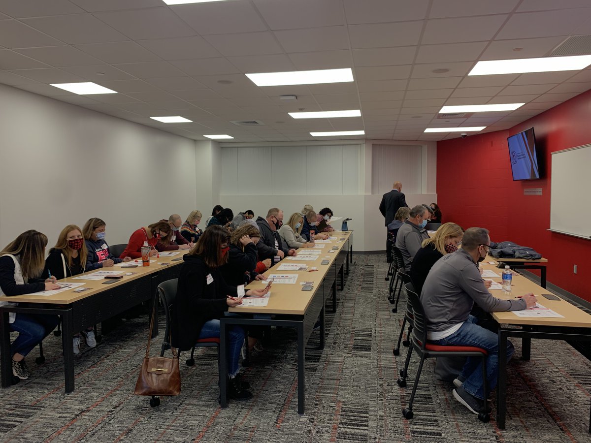 YSU_Workforce's tweet photo. Today at the ETC at Kohli Hall, President Jim Tressel welcomed 90 local school counselors to learn more about the ETC, DWEI, and YSU STEM College as they rotated between 3 individual learning sessions throughout the day.
Thank you to all who joined us today! #ysuworkforce #etc https://t.co/X4RmdcvINu