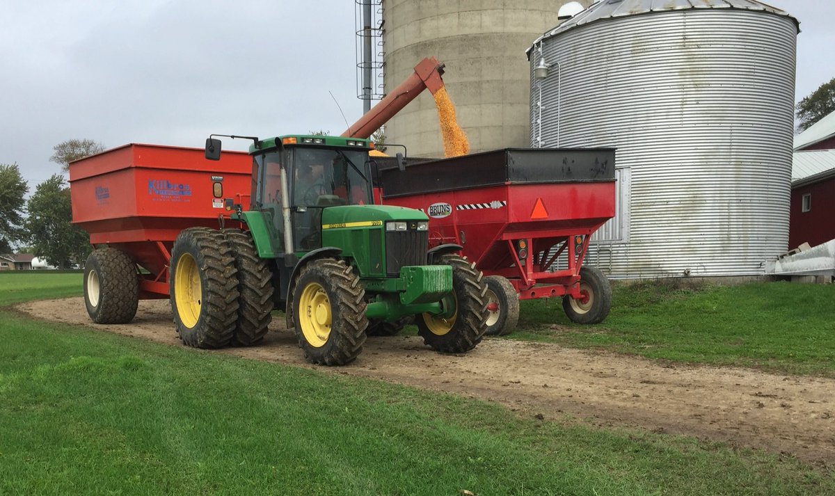 Bringing in the harvest <a href="/GrandValley/">Grand Valley Fortifiers</a> #FarmingFortified