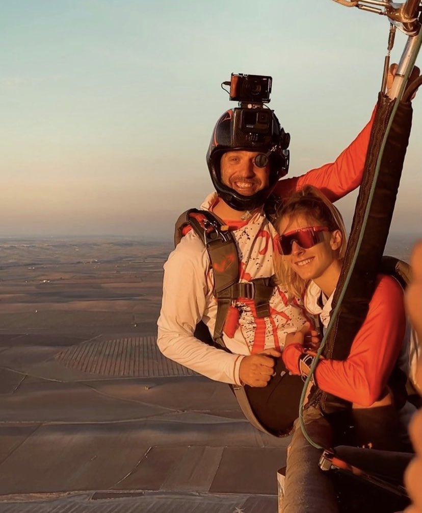 BoneheadHelmets's tweet photo. Weekend π Vibes πgot π us π like...π
Jarno Cordia in our Flat Top Narrow Camera Helmet
πΈ Anna
#boneheadcomposites #madeinusa #iloveskydiving #skydiving #carbonfiber #helmets #safetyfirst #customfit #pilots #pilotlife #flighthelmets #skydivehelmets #hotairballon #balloonjump https://t.co/bJMaDZ4SaF