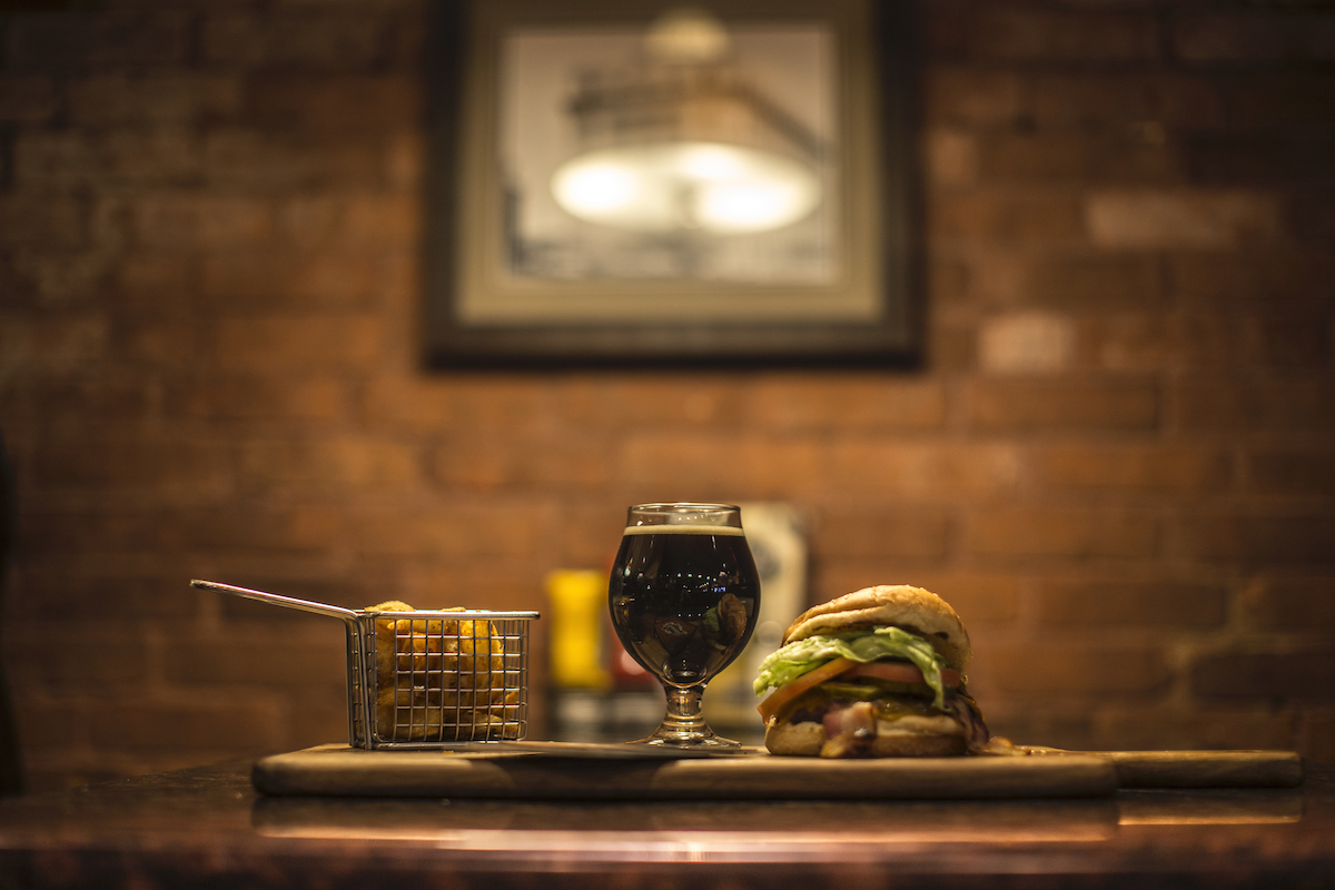 Cold nights call for the warmth of Armsby Abbey and all its indulgences. 🍻