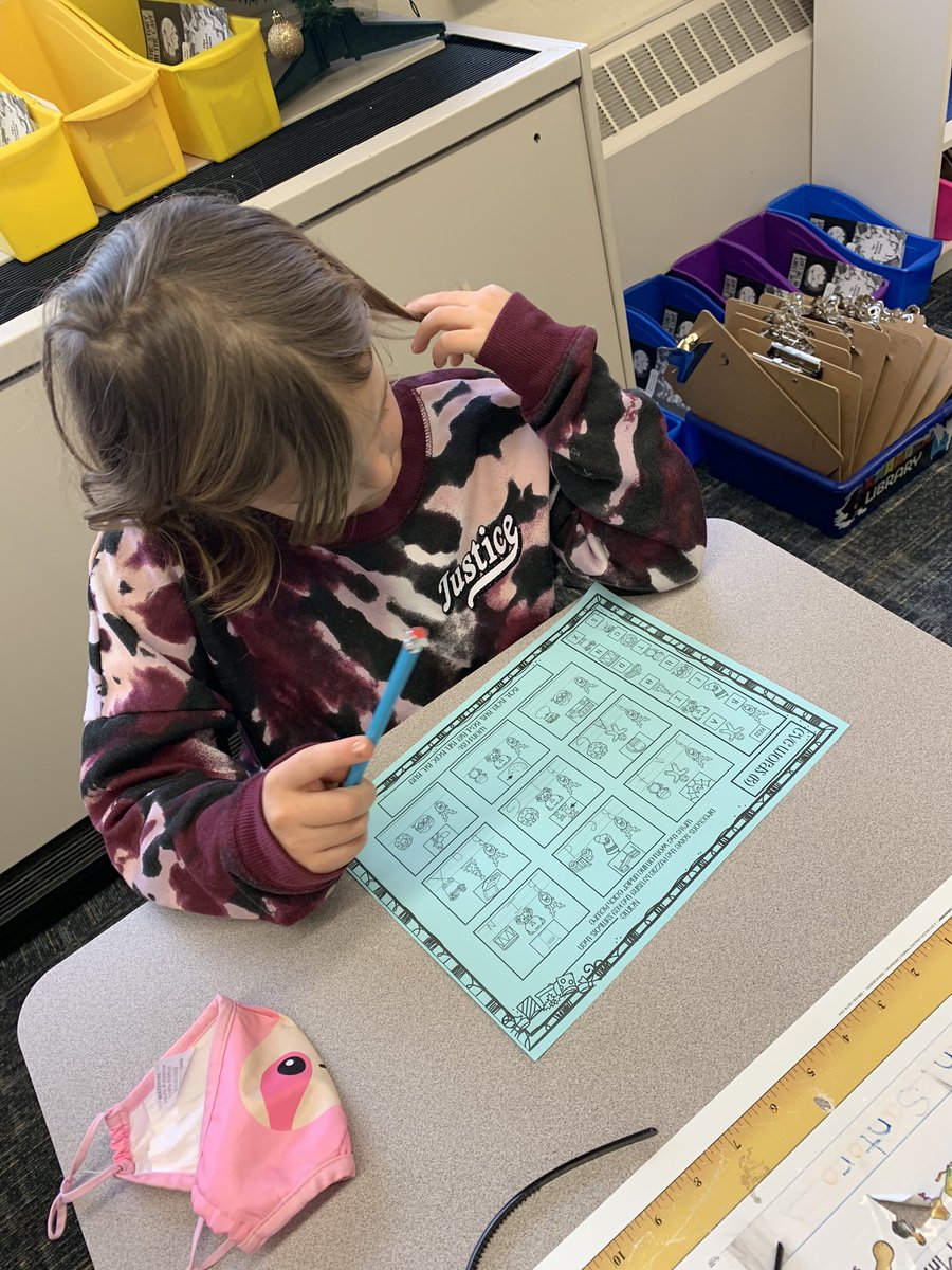 MrsSNewman1's tweet photo. Today was all about reading CVC words. We played games matched and built our own words. https://t.co/bREgrdejTo