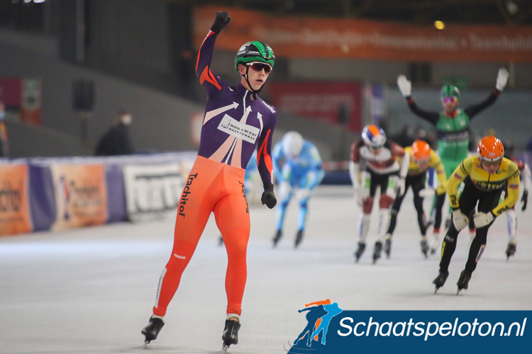 Schaatspeloton's tweet photo. Ook tweede etappe Trachitol Trophy voor Evert Hoolwerf https://t.co/YCA3XqtJ1R #marathonschaatsen #meermarathon #schaatsen #trachitoltrophy #denhaag #deuithof #schaatskoorts https://t.co/4JC8tkp12U