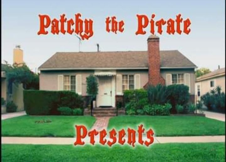 PausedSponge's tweet image. Literally just flew to LA so I could go to patchy the pirates house in real life