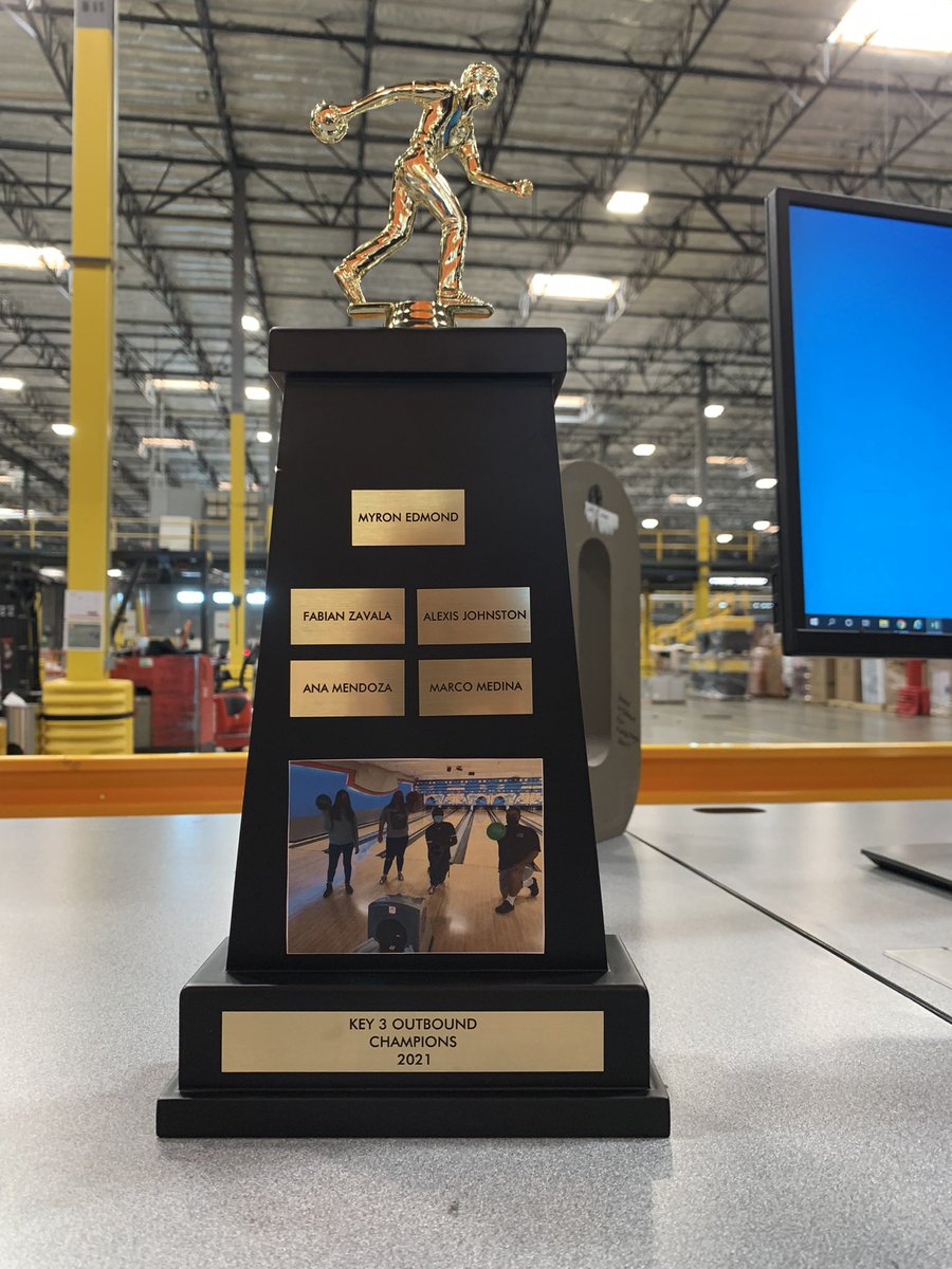 FabianZ5641's tweet photo. KEY 3 BOWLING CHAMPS!!!! @AlexisLJ13 @5641Ana #Heaters #SorryNotSorry @1Team1Dream #HaterGunnaHate https://t.co/XAlEanFJsU