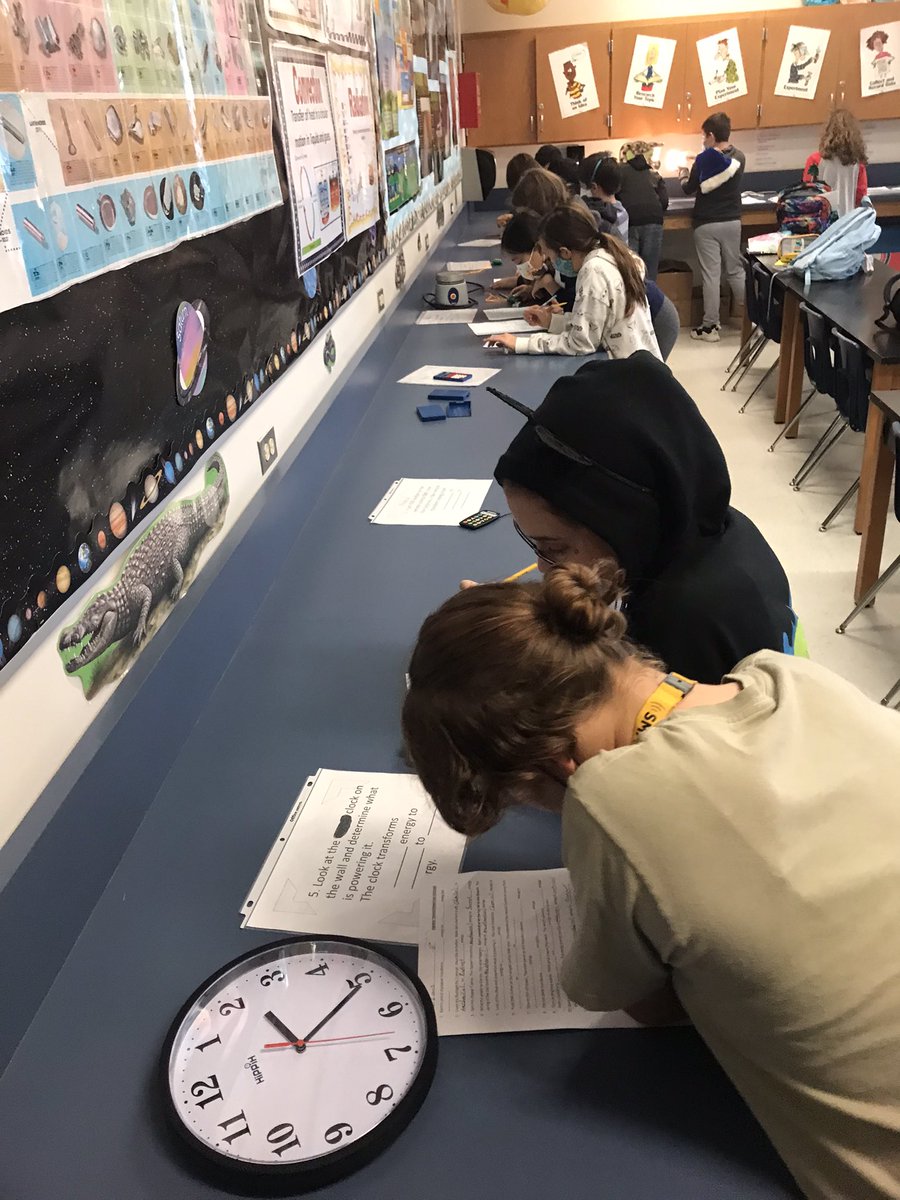 alisia_lucas_TX's tweet photo. #energytransformations #handsonactivity #scienceisfun @GRISHAM_MS https://t.co/9aKF1Qy34p