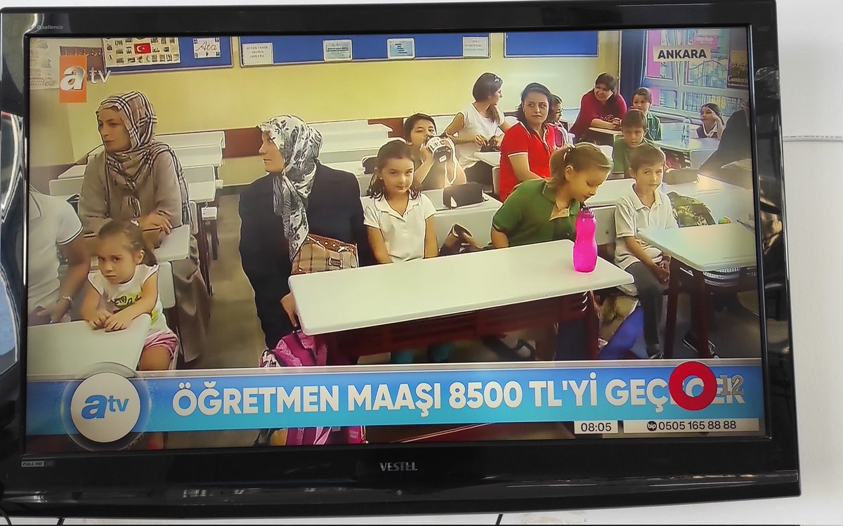 Ayse_Gok's tweet photo. #Öğretmene3BinTLZam yapsanız bile maaşımız bu kadar etmiyor...
Bu yalancı basın yayınlarına değil öğretmenlere kulak verin artık...
#ÖğretmeneŞartsızZam https://t.co/2jiTeOLk4l