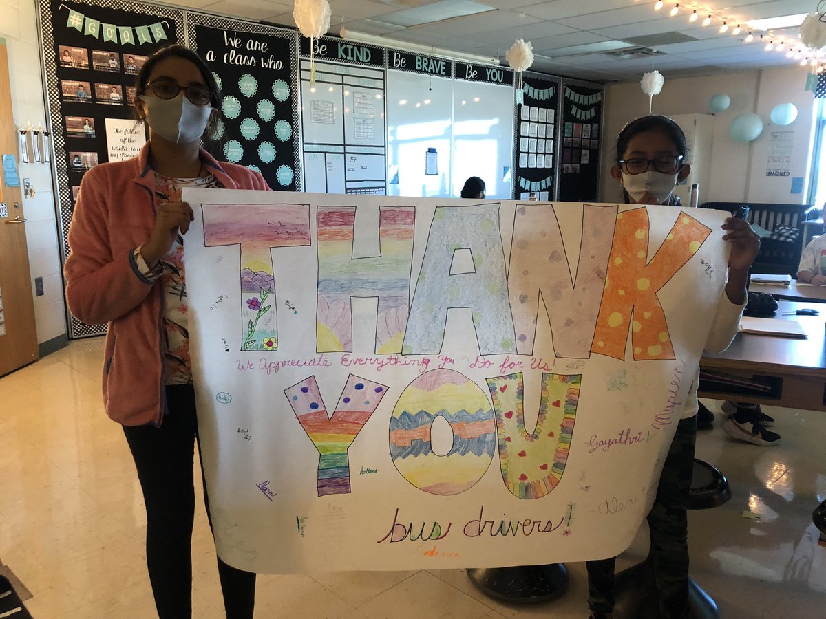 KatieRenners's tweet photo. 1st Comets Give Back project was amazing. My Ss chose to make thank you cards and posters for the bus drivers as well as decorate motivational quotes to hang in the buses. Love their kind ๐. #MIStrong #InfinityMI https://t.co/oIUOCBLRfs