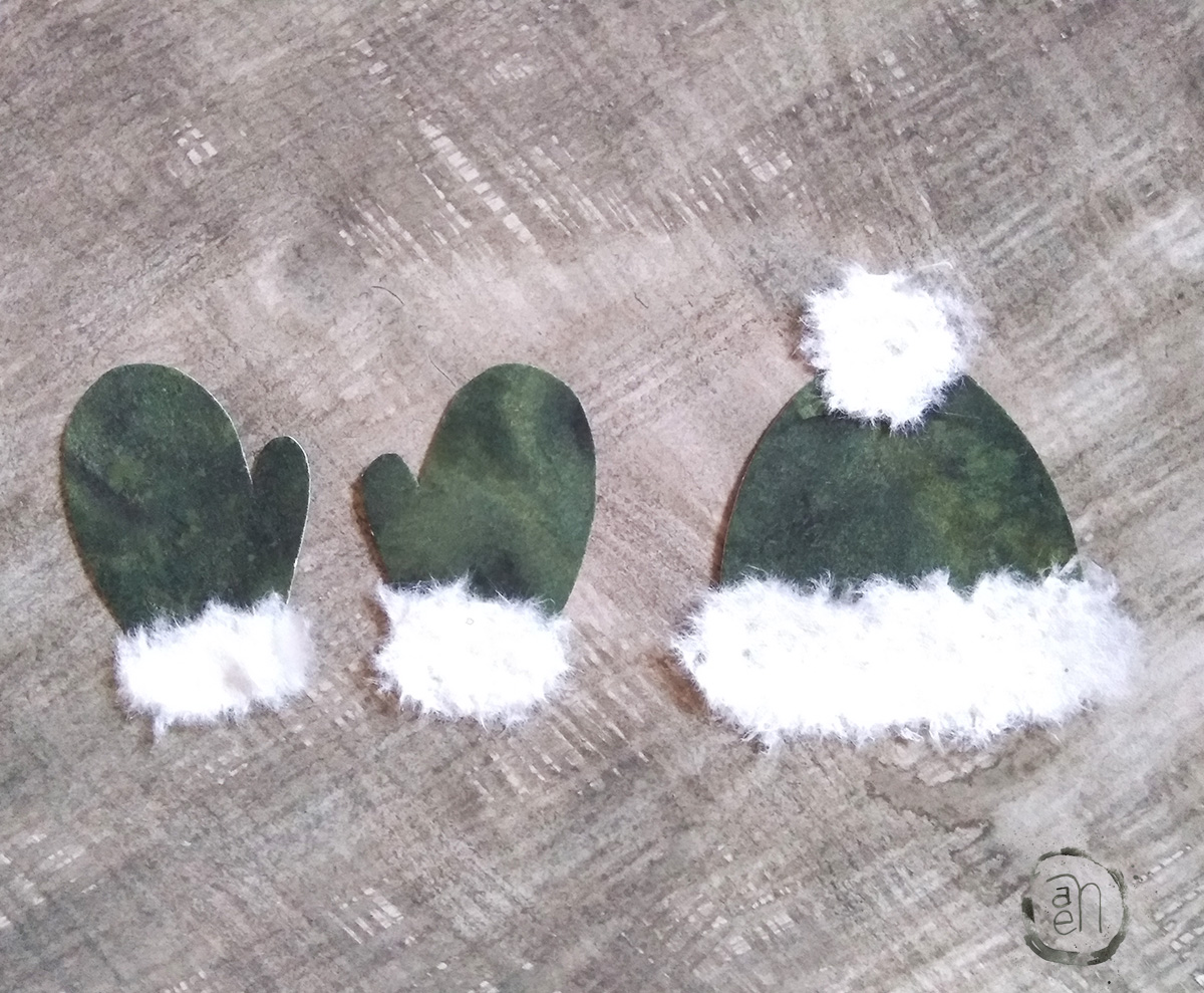 withoutaladder's tweet photo. A little wintry paper doodle for #colour_collective this week. (If you can doodle with #cutpaper?) #DeepFirGreen. https://t.co/BFCgYgbedV