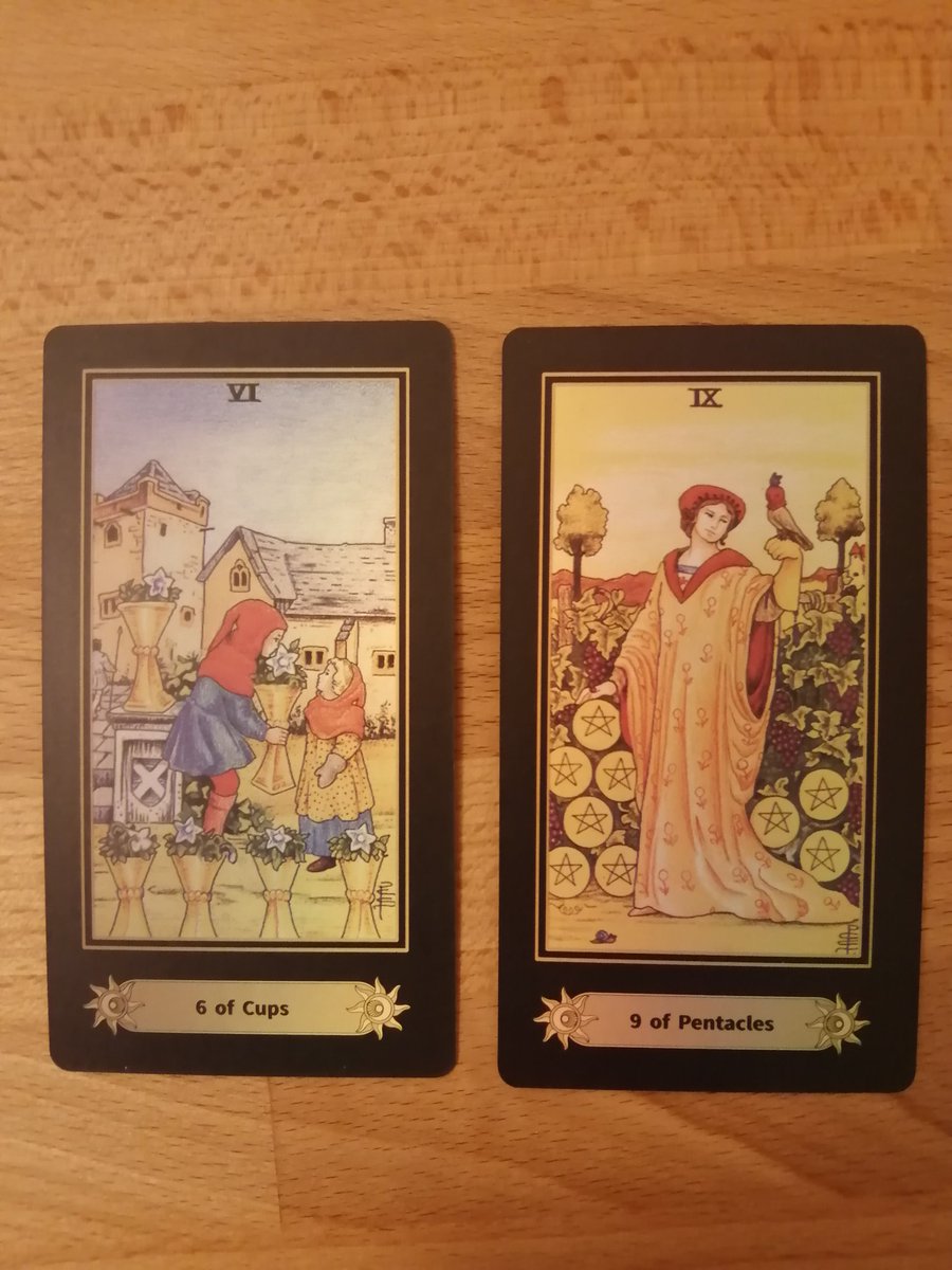 viopetr's tweet photo. @michalkorzonek I love all the Labyrinthos ones (they have an app too), the illustrations are so pretty. I also appreciate my deck ❤️ here's a mini spread on my relationship w twitter (both reversed tho) https://t.co/9uetNbocXA