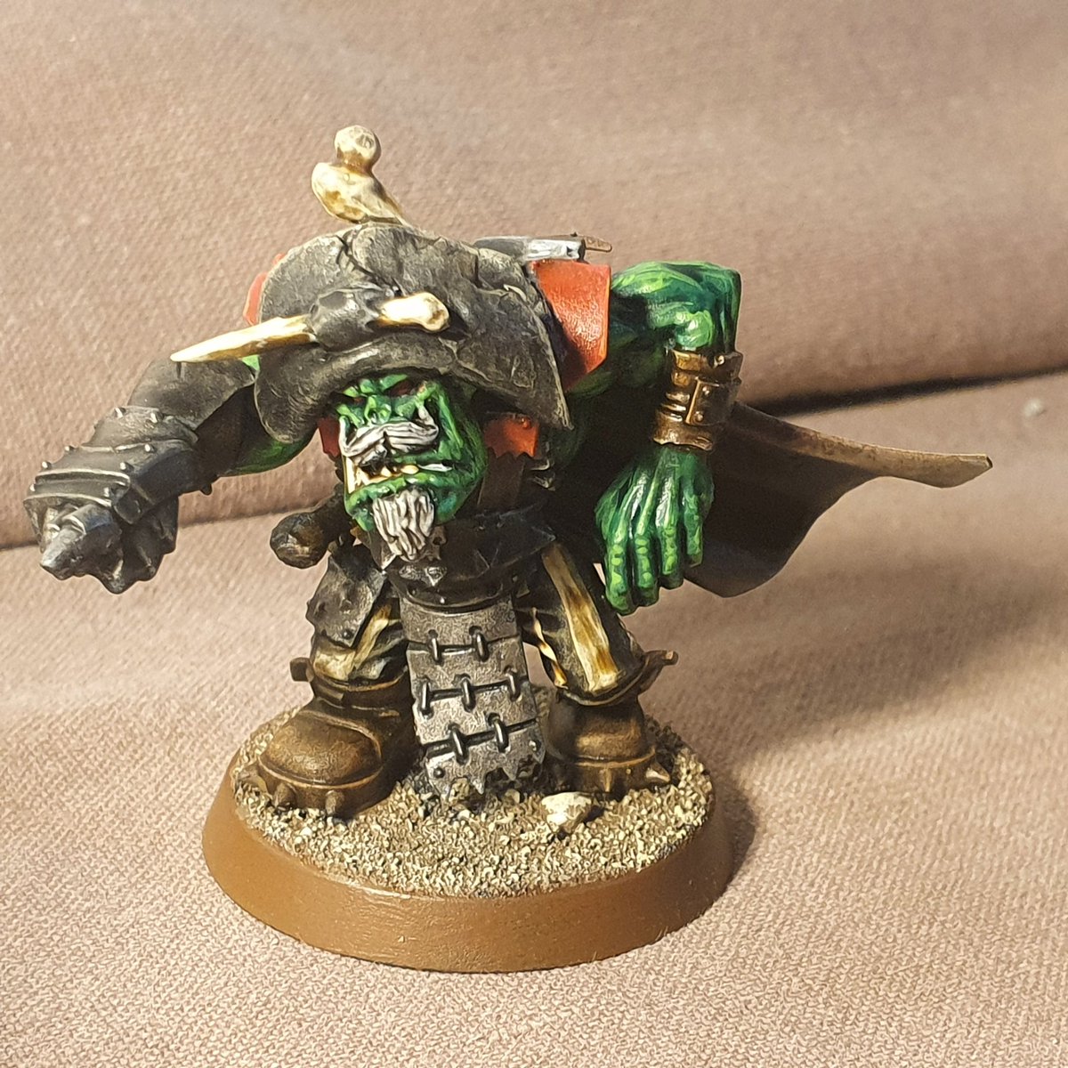WarbossKurgan's tweet photo. My 4 favourite models I have painted this year, mostly centred on the #AnimosityIII campaign: #ThePrimeDominion
* The scenery my Prime Dominion board.
* The Baron, an orruk pirate explorer.
* An Iscarneth Aelf mage (an NPC).
* A objective marker for a Library. https://t.co/mIXEOma4Qt