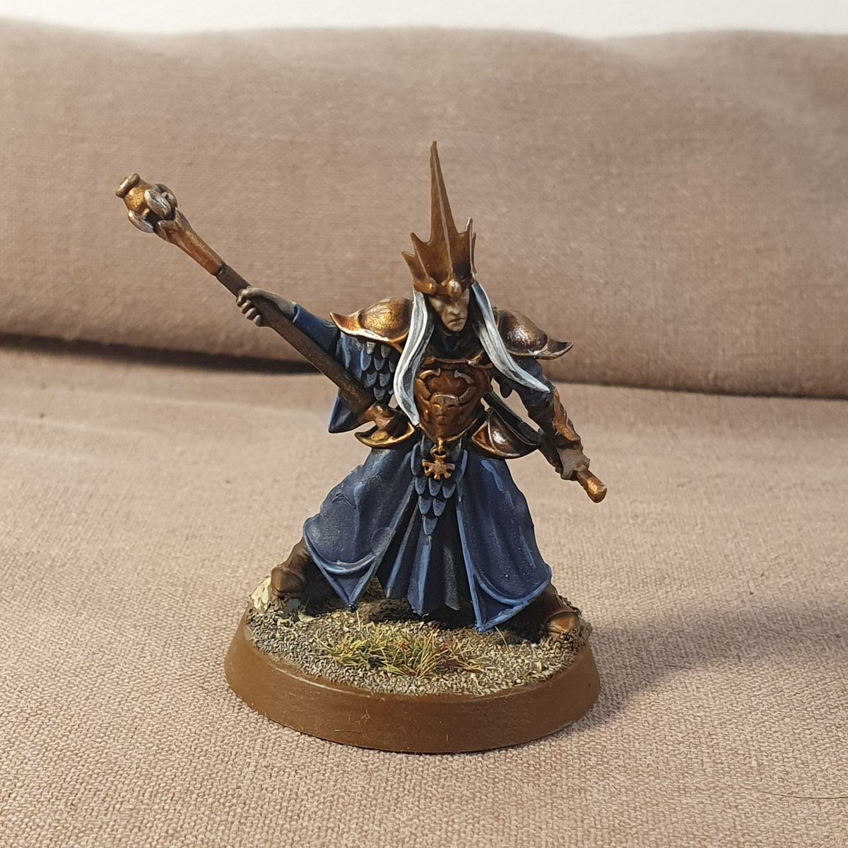 WarbossKurgan's tweet photo. My 4 favourite models I have painted this year, mostly centred on the #AnimosityIII campaign: #ThePrimeDominion
* The scenery my Prime Dominion board.
* The Baron, an orruk pirate explorer.
* An Iscarneth Aelf mage (an NPC).
* A objective marker for a Library. https://t.co/mIXEOma4Qt