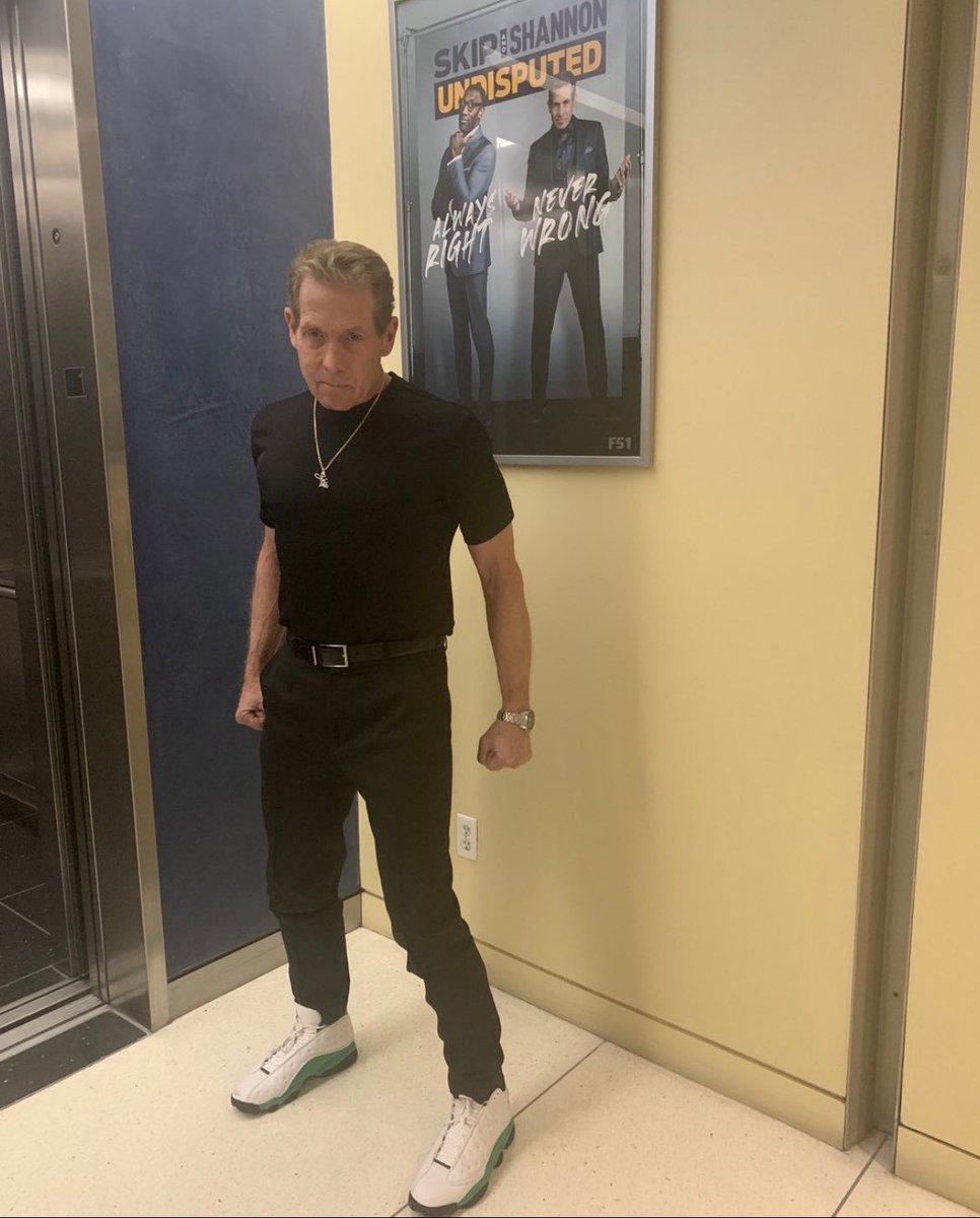 MikeBeauvais's tweet photo. When you stand in your parents' bedroom doorway at 1:47 AM to tell them you threw up. https://t.co/KHB4FADxnn