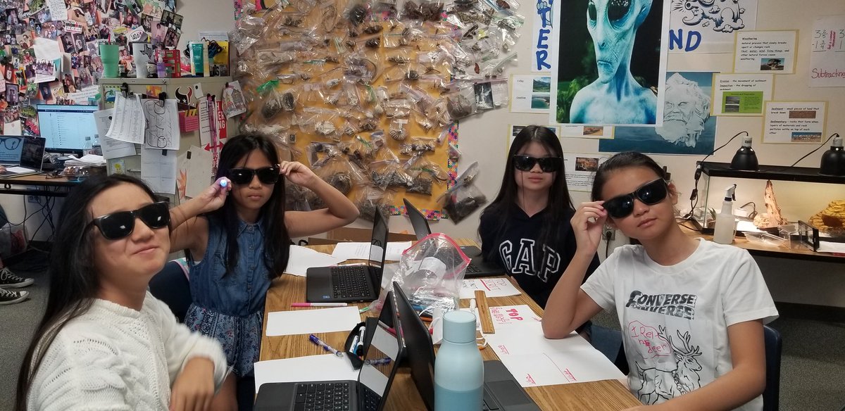 SusWhitley's tweet photo. We had an Out of this World experience with our MIB room transformation. Who is your contact? Where are you meeting? What are you saying?
It's all TOP SECRET. Reviewing +,- fractions.
#TISDNIS #TISDMATH
@afergie28 @Langemath30 @KABanford https://t.co/eZO2jSZUaZ