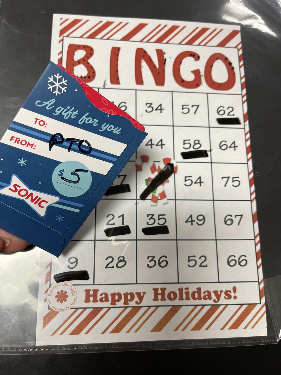 Holiday Bingo Winner!! Thank you <a href="/CMSNorth/">Coppell MS North 🐾</a> and <a href="/CMSNorthPTO/">CMSNorth PTO</a> for a fun Friday prize! 🎄❄️☃️🎁