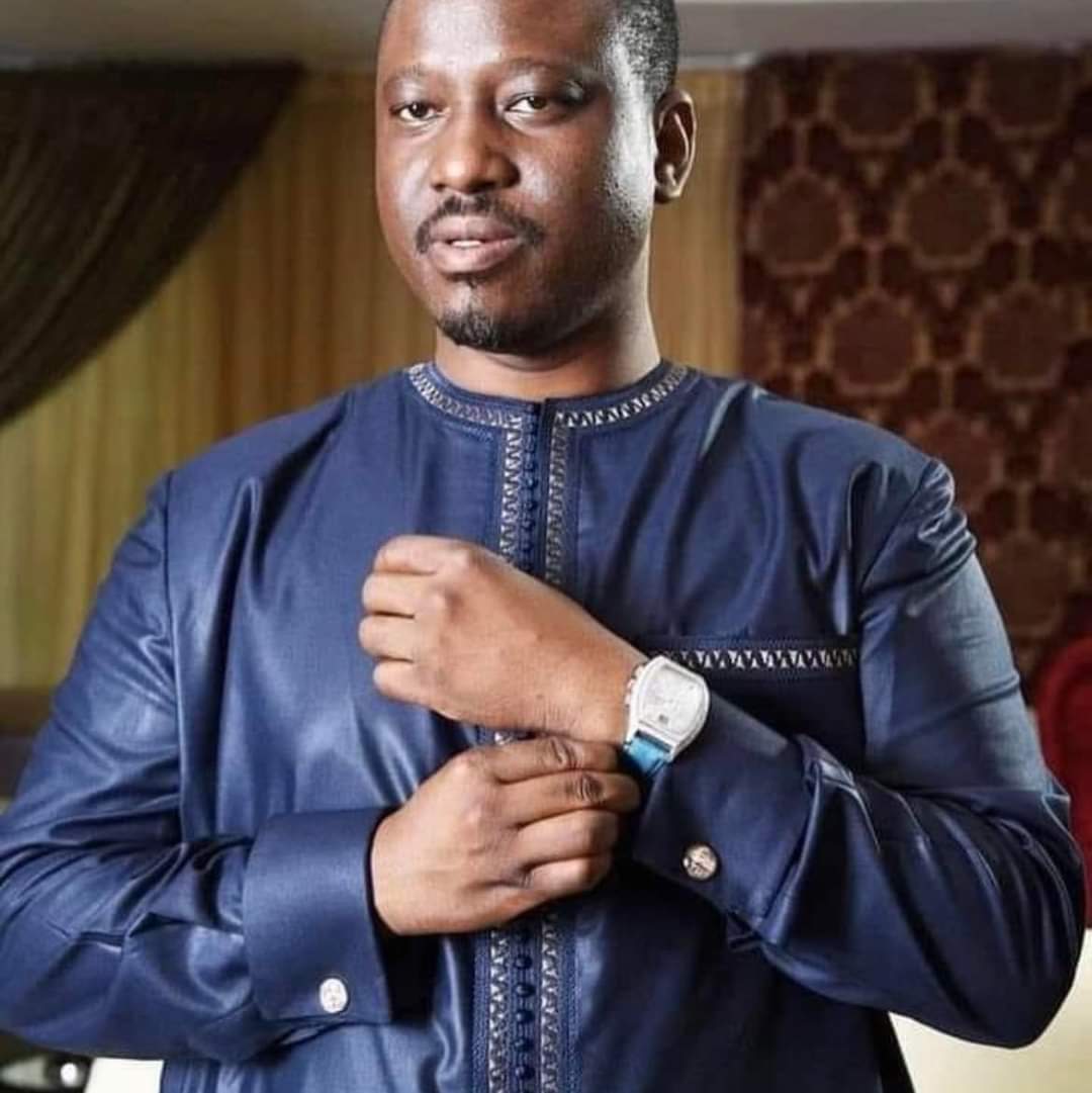 edmond_katina's tweet photo. #NouvellePhotoDeProfil https://t.co/LY4qf29tkQ