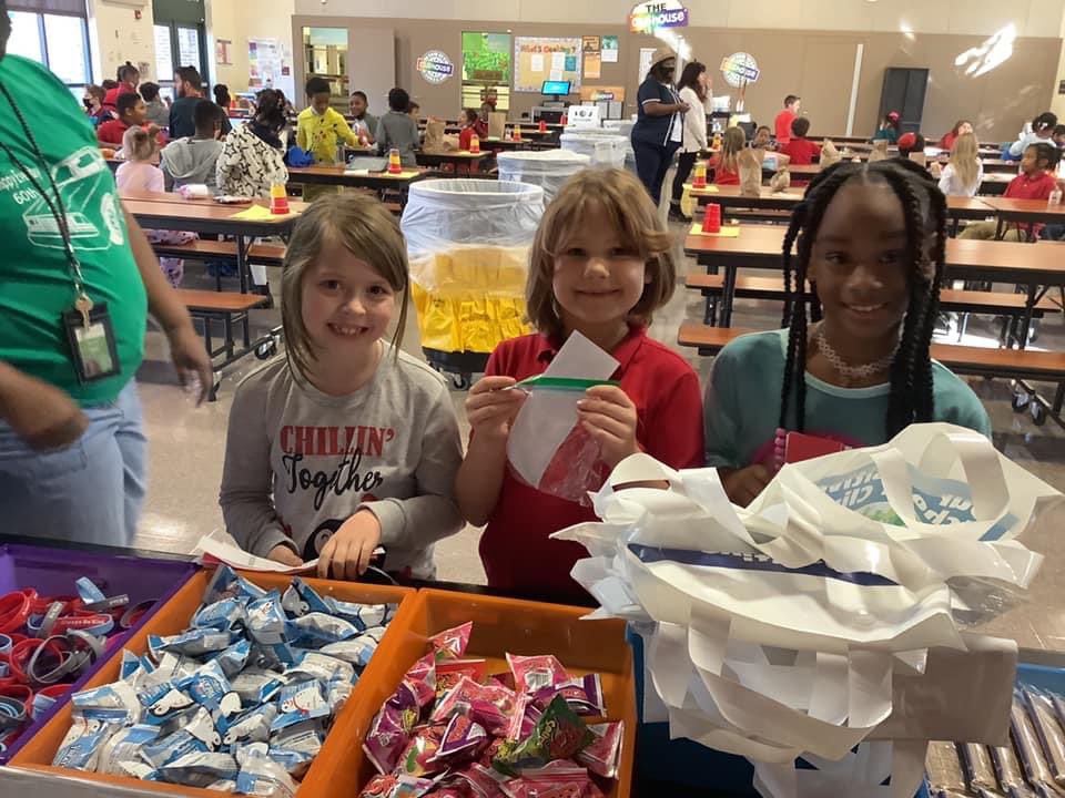 LIESOspreys's tweet photo. Ospreys celebrated the first Friday of the month “Poppin’ with the Principal”, spending some of the Osprey Bucks they earned in November. See some of those Ospreys wearing pajamas? They brought in Toys for Tots today. Great job! #OspreyLove❤💙❤ #ItsTimeToPUSH https://t.co/w2Nsfmtf5Y