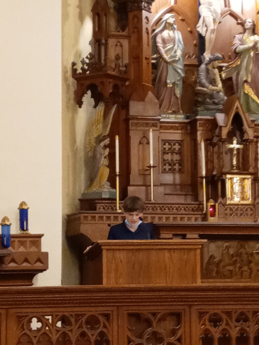 John_Nunney's tweet photo. Great job by 8A today at our Advent prayer service! Thanks to @MrHessHTS for getting us in the Christmas spirit! https://t.co/iajX81suUI