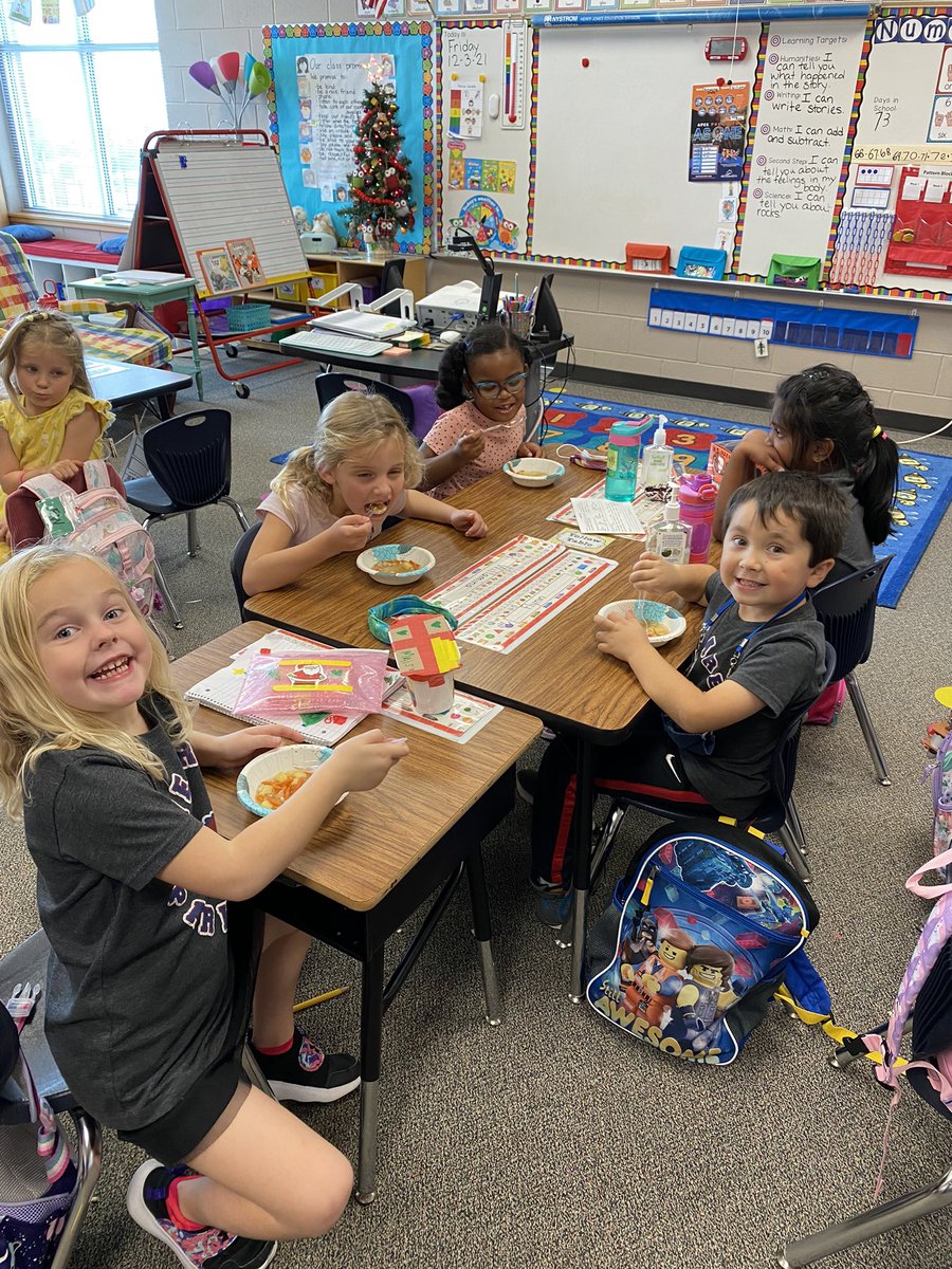 mrswkinders's tweet photo. We had so much fun retelling the story and making Stone Soup this week. #StoneSoup @Parkside_ES #ParksideStrong https://t.co/VvsCxt8NNf