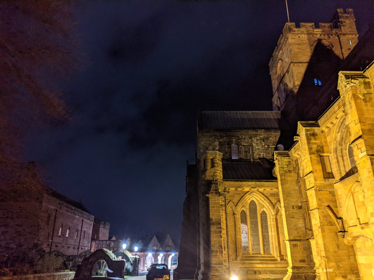 revbcarter's tweet photo. Lovely festive sneak peak of @MarchMakers Christmas market @CarlisleCath Fratry Hall on this weekend (with Farmers' Market, children's crafts and shoppers carols on Saturday)....and the mulled cider was lovely too! https://t.co/hjnVLbKioR