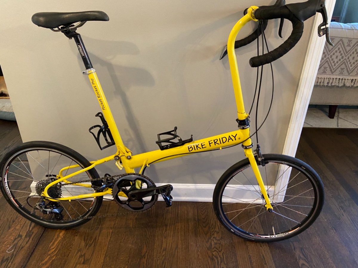 TheProsCloset's tweet photo. SYB Submission: Look closely, carbon cranks AND a Chris King headset? If only we bought folding bikes, we'd be all over this thing. #respectfullydeclined #upgrades #sram #chrisking https://t.co/UqnsrUDV1V