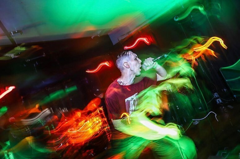 jaymorrisdesign's tweet photo. First @thedeadlinehc show is in the bag! Shoutouts to everyone who came through and to @fielddaysounds, @shooting.gallery and @scenicnyc. We had a blast and hope to do it again real soon.
📸: @matt.viel https://t.co/5ltM6RT6jP https://t.co/oSbUECgJXa