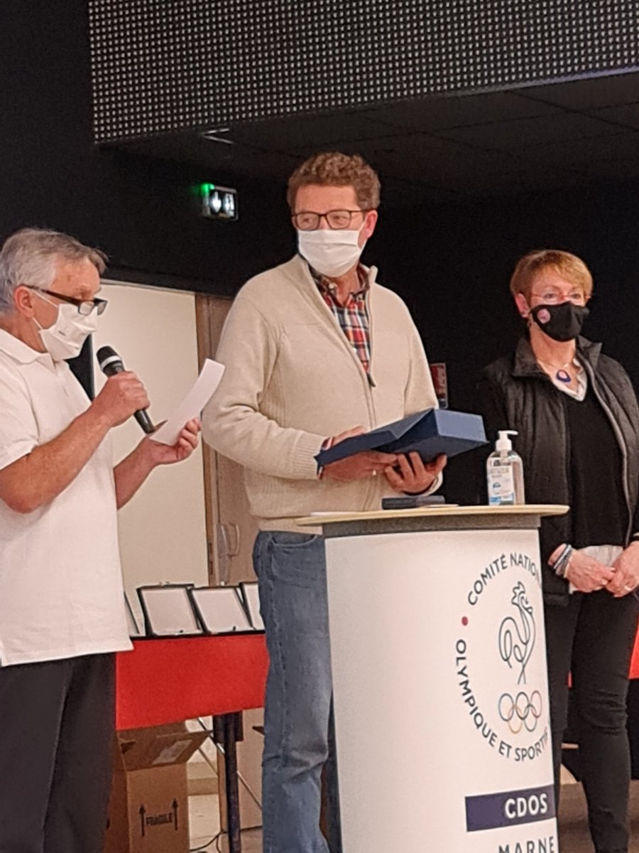 BlanchardRaphaL's tweet photo. ✅Retour à #Reims ce soir pour célébrer le #Sport , l'engagement, la performance et les initiatives des clubs marnais autour du CDOS de la #Marne à Cormontreuil avec la participation de nos champions du #TeamEliteMarne Lucas Créange et @VvPierron
Moment partagé avec @ChrFranzin https://t.co/Emv2vy8mIC