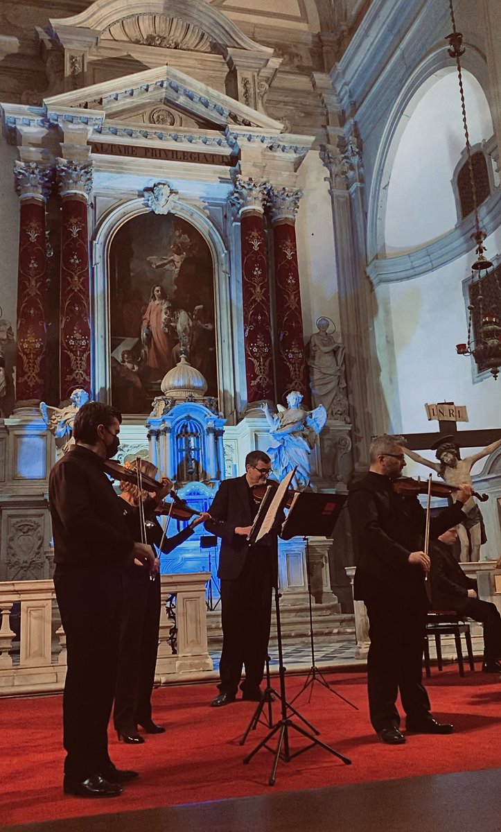MadamePimpon's tweet photo. Magnifique concerto d’A.Vivaldi à l’église de Santa Maria della Pièta 🤍 #les4saisons https://t.co/k7XCKCB4bW