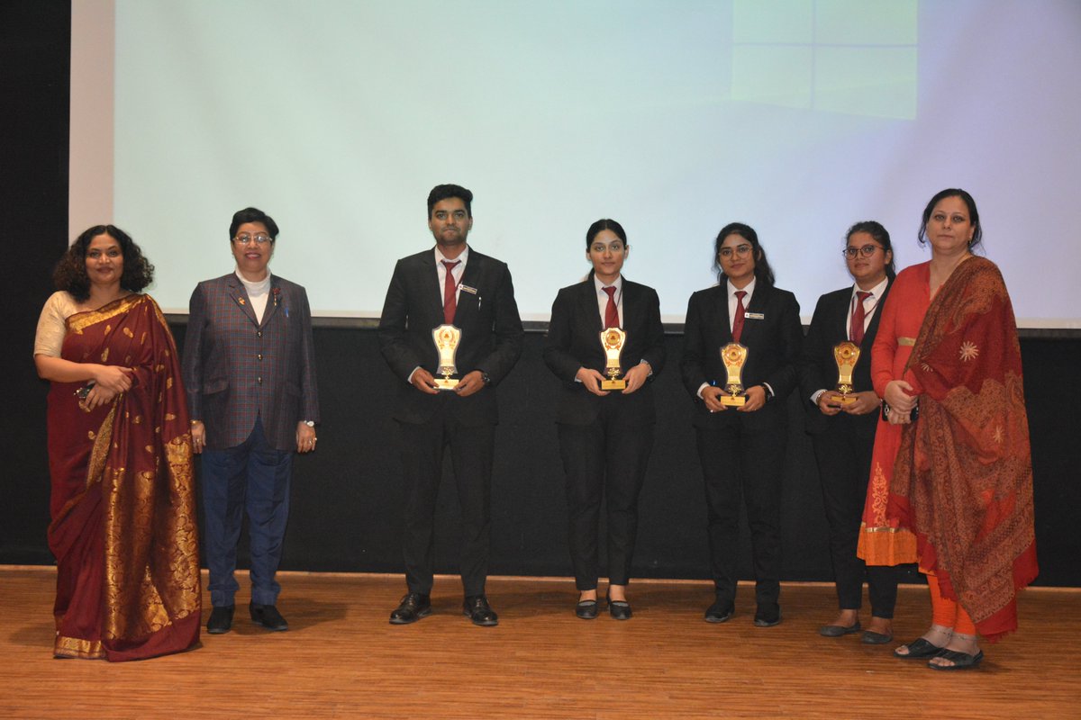 glbajajimr's tweet photo. GL Bajaj Institute of Management & Research. PGDM Institute, Greater Noida organized Expert Talk Series on "Blue Economy of India: Emerging Perspectives" on December 01, 2021 for the students of PGDM Batch 2021-23.
#GLBajaj #GLBajajInstitute #GLBIMR #PGDM #ExpertTalkSeries https://t.co/kibYvLLOyD