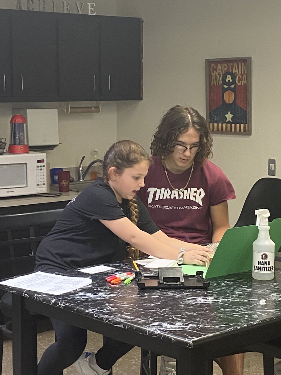 bradavens's tweet photo. C4TECH students helping 3rd grade ALPS students with their stop motion animation projects @burkburnetths @burkburnettisd https://t.co/KWJHV4YjX1