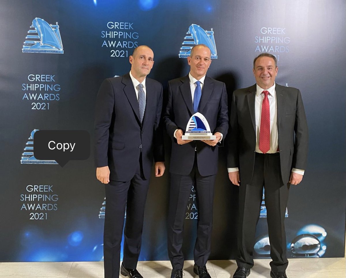 Jhanlt6y's tweet photo. Γιατί δεν βγαίνουν να μας πουν το πλάνο τους άραγε? @olympiacosbc #UNIOLY https://t.co/Nuy2HCo3Mx
