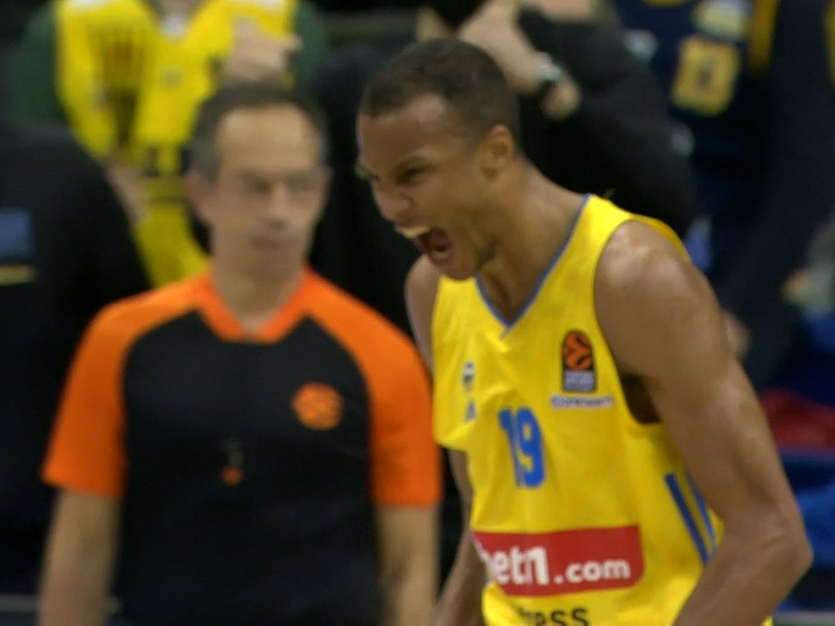 #manofthematch <a href="/louisolinde98/">Louis Olinde</a> 
<a href="/albaberlin/">ALBA BERLIN</a> vs <a href="/OlimpiaMI1936/">Olimpia Milano</a> 
Louis wollte heute AUF GAR KEINEN FALL VERLIEREN! 
"Nur" 2 Dreier, die aber in extrem wichtigen Momenten, Rebound Beast, Hustle Monster! 100% Einsatz und emotionaler leader! Ganz wichtig für den Sieg!