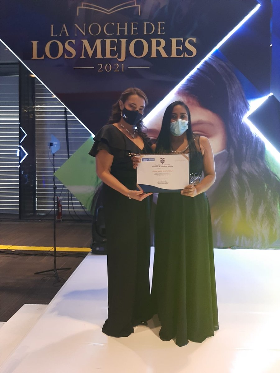 ELENA BENITEZ tweet media