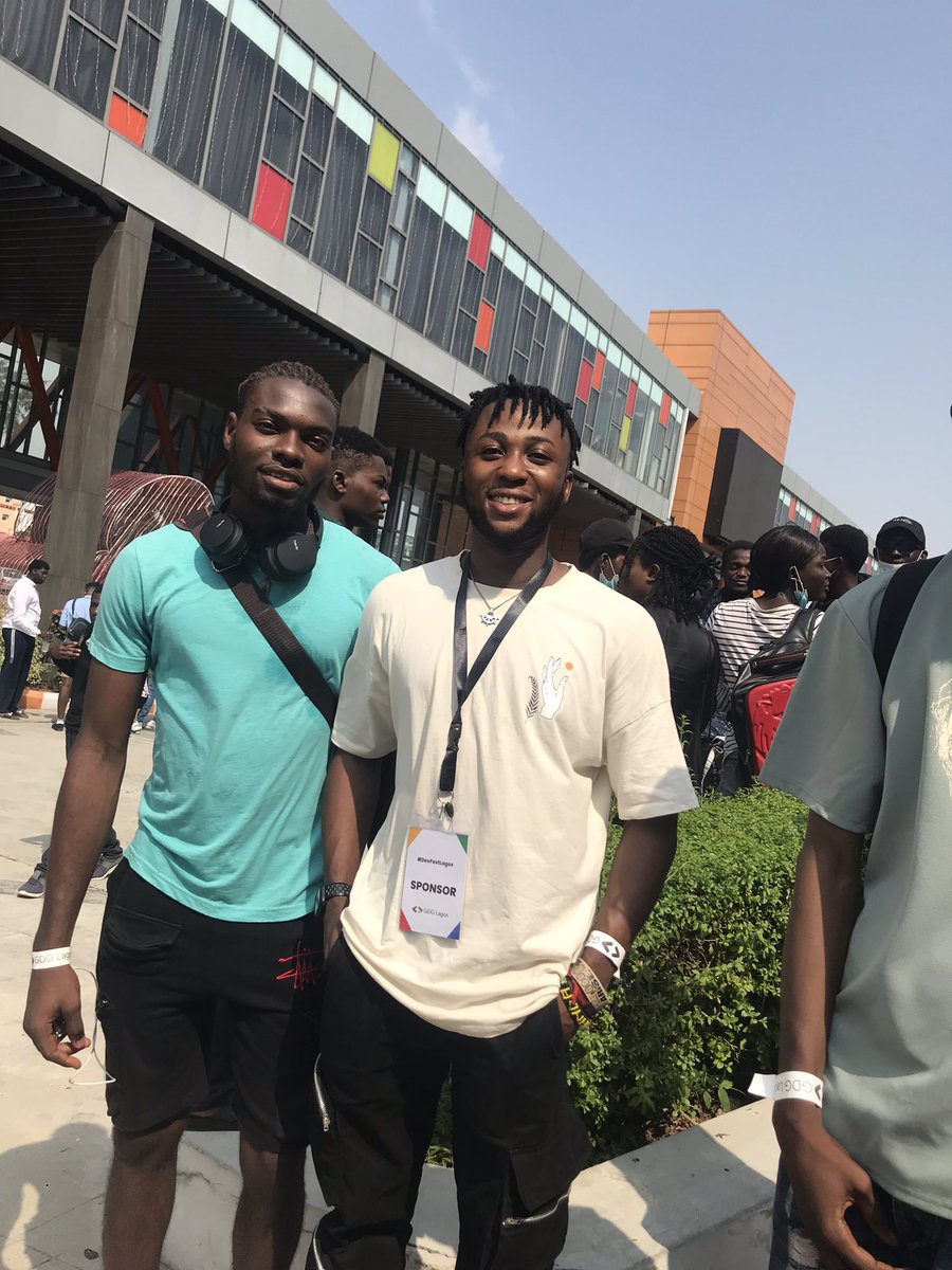woleoflagos's tweet image. Officially became an intern under @coder_blvck 
I’ll be earning 3k dolls, 4K, 10k dolls for writing function loop through 🤩
#DevFestLagos2021