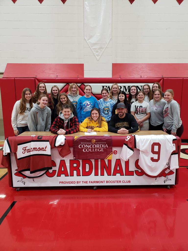 FairmontFB's tweet photo. Best of Luck @mackenzie103103 at Concordia College! #rollcobbs #FightOn https://t.co/ePEpxT4TS3