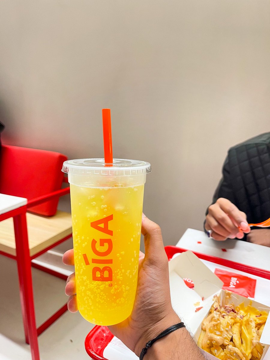7_sh23's tweet photo. •مطعم: BIGA🍔-حي الربيع📍
أحدث مطعم متخصص في برجر اللحم
عندهم ثلاث انواع برجر
جربت بيقا صاين ٣٨ريال 
Snap: https://t.co/ixROMKsAaR https://t.co/3bRU2zfxpj