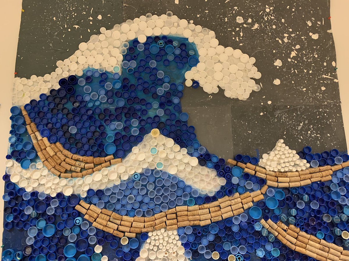 LfjmPrimaire's tweet image. | #Semaine LFM 21 | - J5 - Concours de création artistique  au @LfjmPrimaire avec comme thématique « une seconde vie pour nos déchets ». #6Classes de maternelle se sont mobilisées pour créer à partir de déchets de notre quotidien, des œuvres éphémères - #PEAC - #DD - @aefeinfo