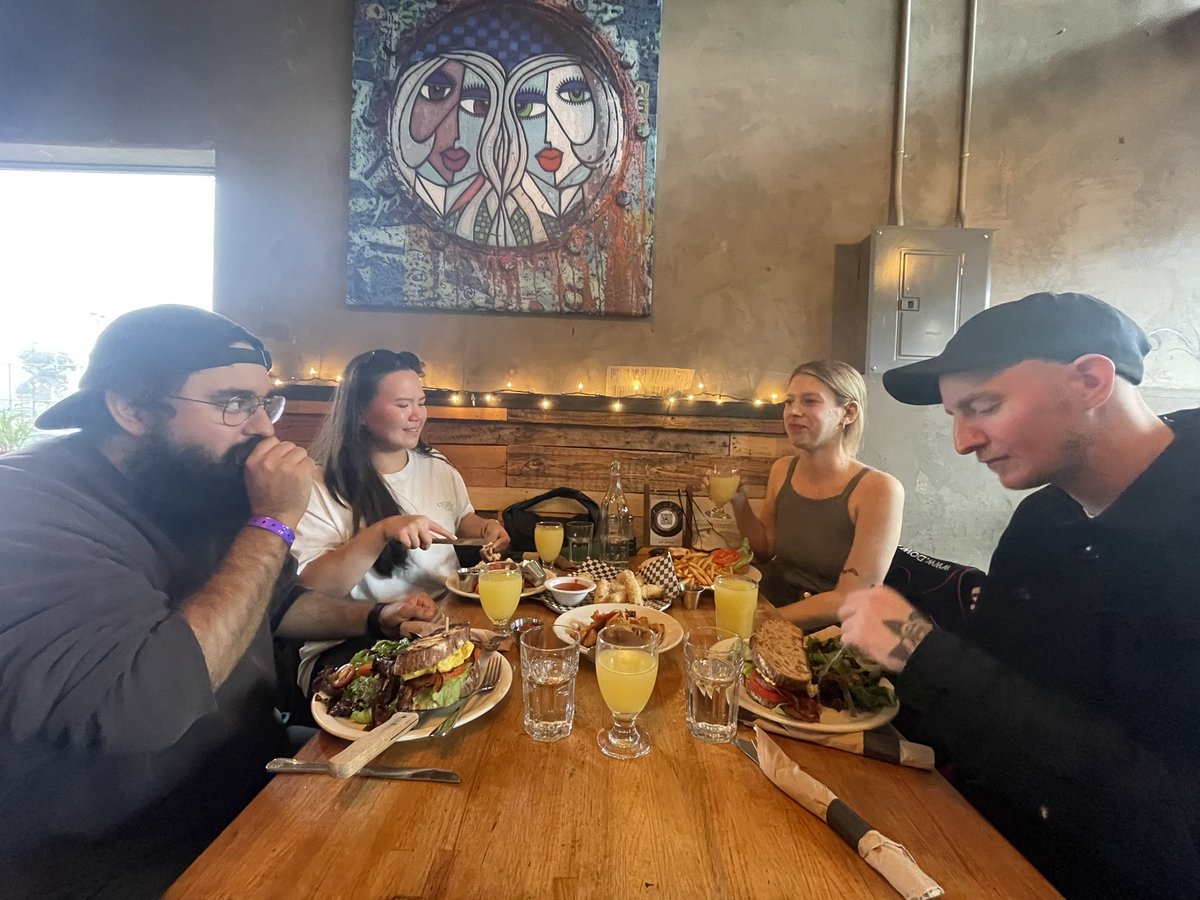 jamesdebrock's tweet photo. Highlight of my 18 some odd months supporting @TwitterDesign is finally having quality time with some of the powerhouse titans running how we pay for the whole damn thing —Discovery & Connection #Grateful #mDAU #DAUism #DisCo #drweek2021 #oneteam https://t.co/yu2WnOO5qO