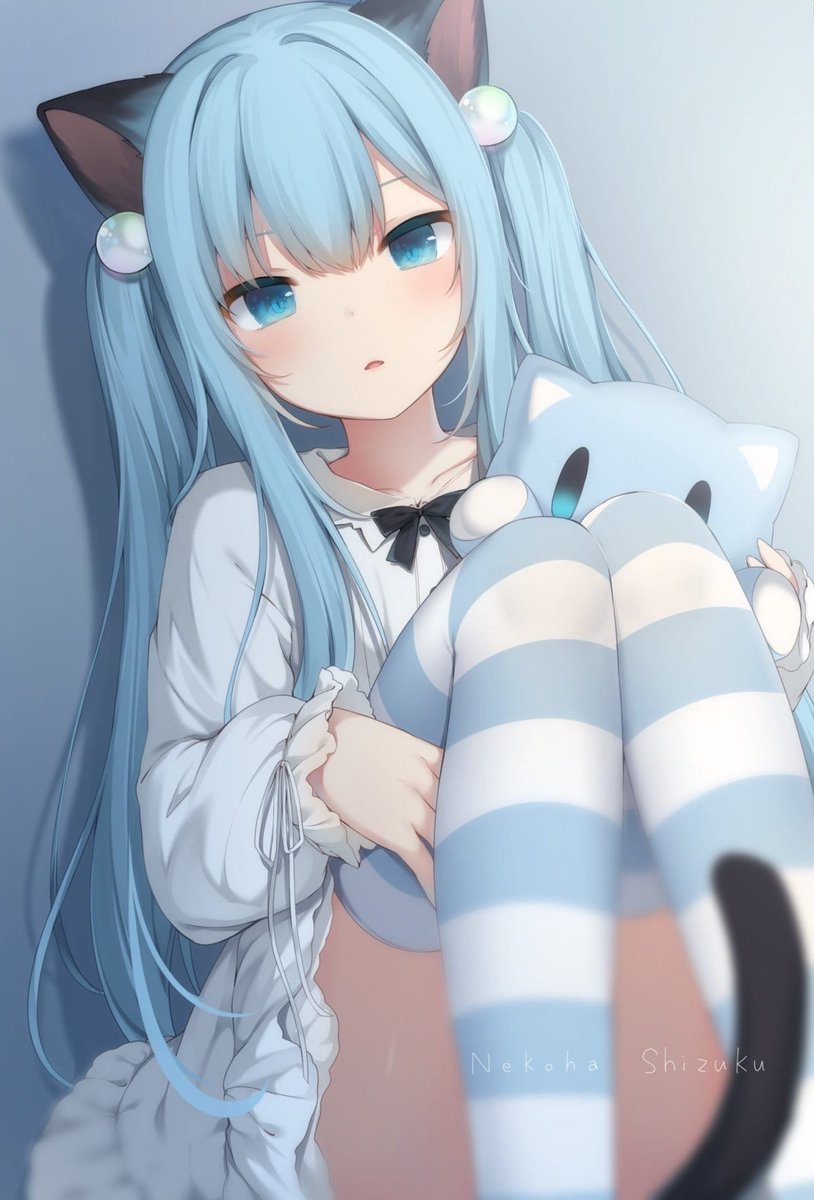 to all doms, I know it's hard for you to keep track of everyone, many slaves, drone, pets and others obey you, but when you stop replying them they can become sad and lonely, so please, do not forget them ...

 they worry about you ...