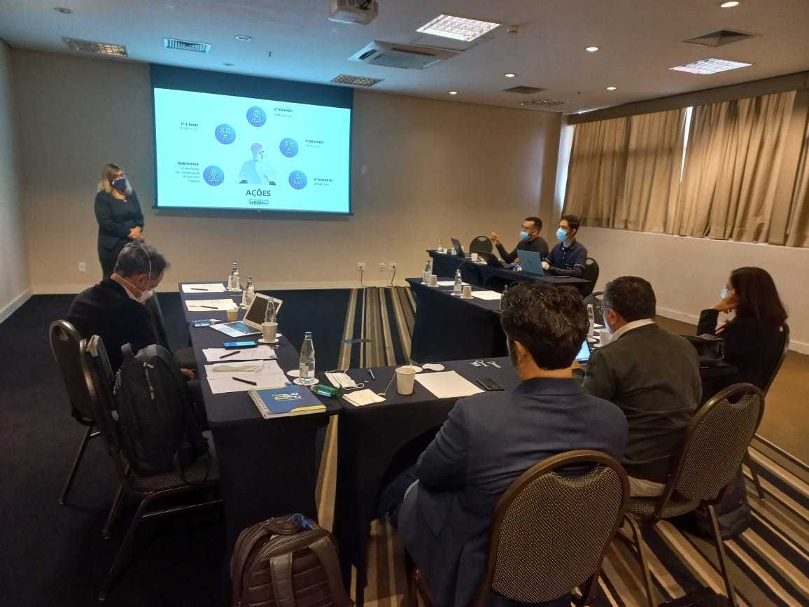 gediib_oficial's tweet photo. ➡ GEDIIB realiza nesta sexta e sábado sua reunião de diretoria, em São Paulo.
👉 Na pauta da reunião:pPlanejamento e estruturação de 2022, apresentaçao dos relatórios gerenciais e financeiros.
#gediib #orgulhodesergediib https://t.co/82gqLTrdrC