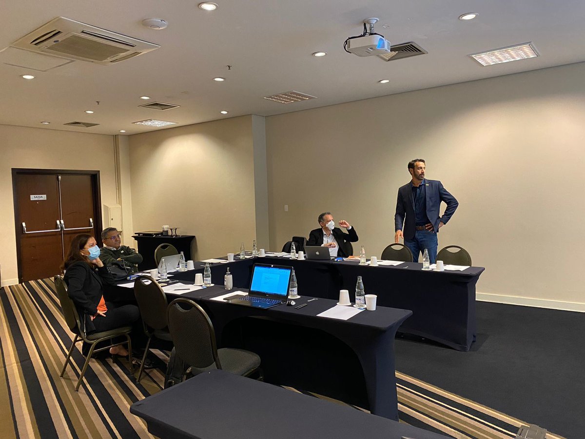 gediib_oficial's tweet photo. ➡ GEDIIB realiza nesta sexta e sábado sua reunião de diretoria, em São Paulo.
👉 Na pauta da reunião:pPlanejamento e estruturação de 2022, apresentaçao dos relatórios gerenciais e financeiros.
#gediib #orgulhodesergediib https://t.co/82gqLTrdrC