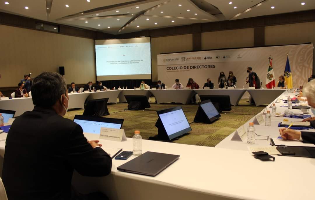 itea2's tweet photo. #ElDATO| El titular del #ITEA, Prisciliano Carro Cordova participa en  la Segunda Sesión Ordinaria  2021 del "Colegio de Directores Generales" del IEEA y Unidades de Operación,  que se realiza en la ciudad de Guadalajara, Jalisco.

#Tlaxcala #UnaNuevaHistoria

#ColegioINEA https://t.co/YRNgFDB43b